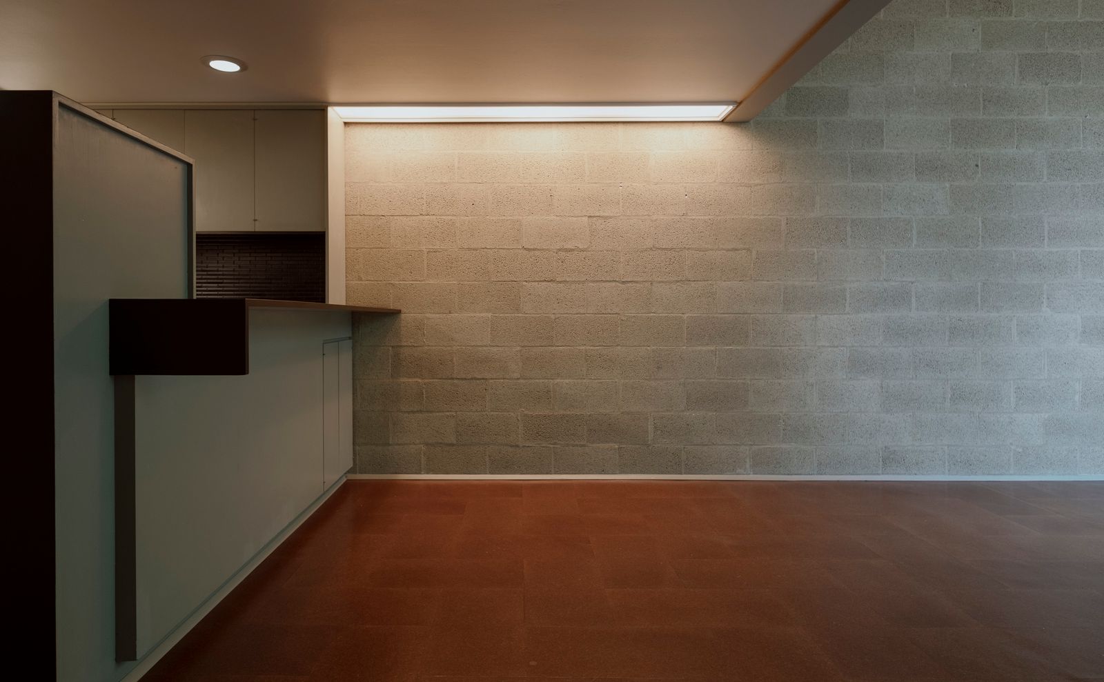 Photo 3 of 13 in In Austin, a Famed Midcentury Apartment Just Listed ...