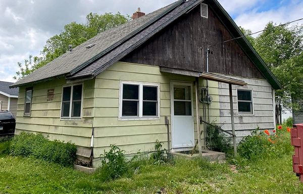 A late-1800s home was suffering from neglect.