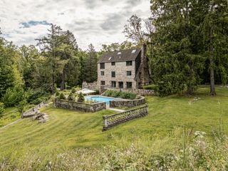 FDR’s "Favored" Hudson Valley Retreat Asks $1.5M