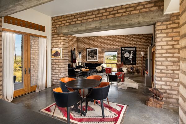 After first visiting Marfa with his students as a professor of architecture at the University of Texas, Larry Doll kept returning to the town, eventually building this home.