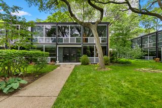 One of Mies van der Rohe’s Lafayette Park Town Houses Just Listed for $365K
