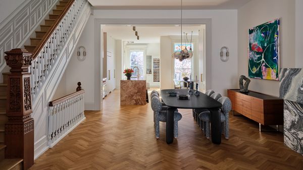With new floors and wall detailing reconstituted by skilled carpenters to as closely match the originals as possible, other historical details were cleverly reused. The reconstructed main stairwell incorporates the preexisting newel posts.