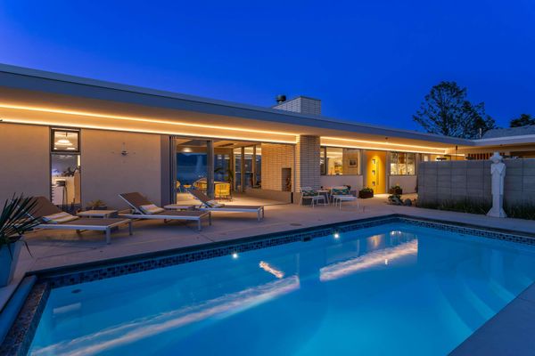 The pool is open six months a year, thanks to clever design features like an automatic cover that keeps the heat in. 