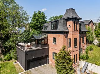 Calling Colonel Mustard—Here’s a Gilded Age Mansion With a Dramatic Conservatory for $2.15M