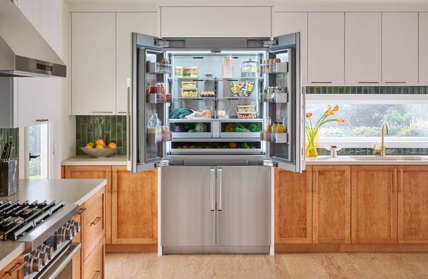 With adjustable glass shelves and specialized cooling zones, the 42-Inch Built-In French Door Refrigerator beautifully marries form and function.
