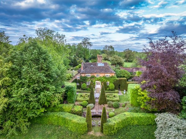 The Old House dates back to 1481, reflecting more than 545 years of additions and alterations. The main house measures approximately 4,195 square feet, with nearly 5,750 square feet of accommodation across the property overall.