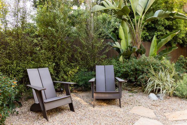 The gravel became a unifying element to this garden in the Mount Washington neighborhood of Los Angeles, tying the planting areas and the patio space together. Wightman’s clients were apprehensive when the team first laid out gravel until the plants started to fill in.