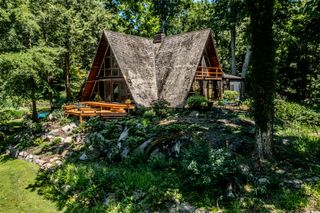 Just North of NYC, This $1.7M Cabin Is Not Your Average A-Frame