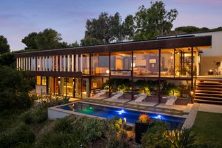 Craig Ellwood’s $6M "House of Steel" Floats Above L.A.