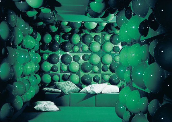 A close-up of the wall elements produced by Harlacher for Visiona 2 at the 1970 IMM Köln Möbelmesse / Cologne Furniture Fair.