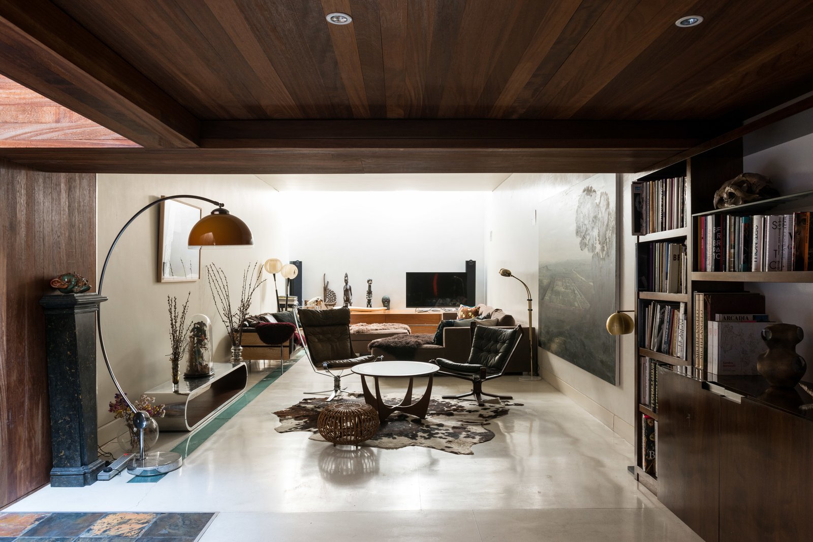 Photo 3 of 11 in Formerly Home to an Artist and Knitwear Designer, a ...