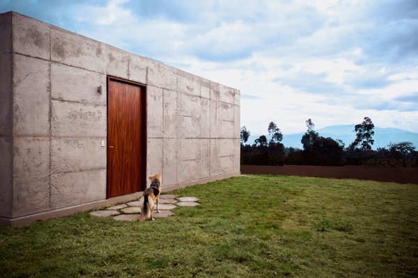 Named after the rural Ecuadorean parish in which it's located, the El Quinche House, designed by Felipe Escudero, sits in a valley in the Andes, with stunning views of the mountainside.