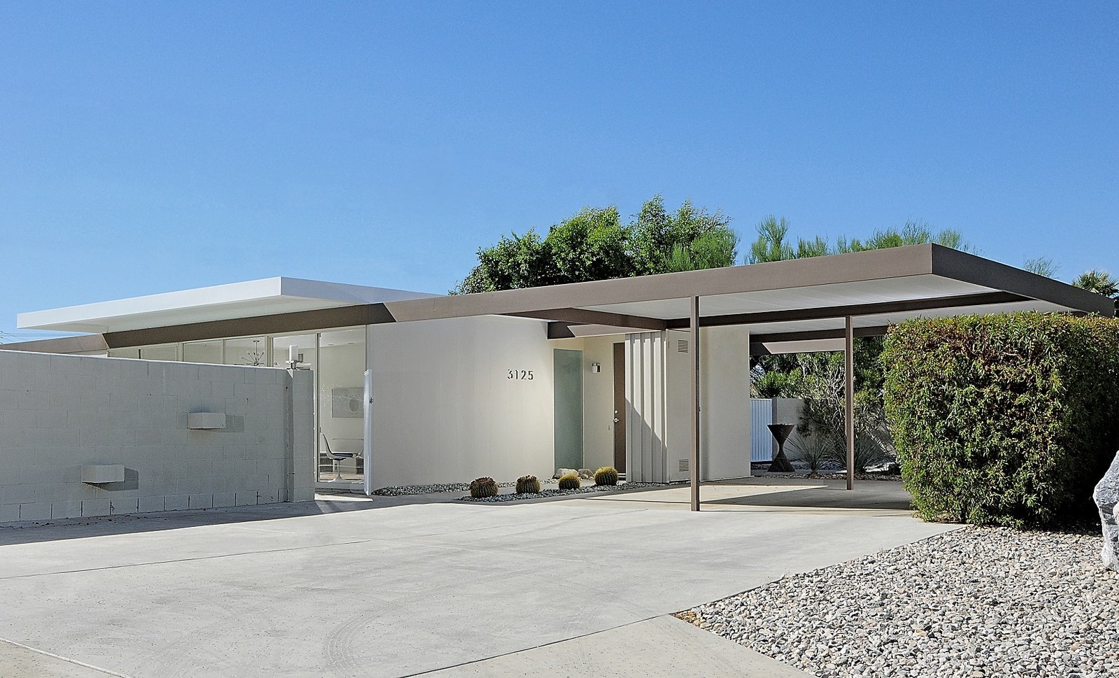 Wexler and Harrison's original plan was to create affordable vacation homes for a growing middle class. When this home first went on the market with the others in 1962, it was competitively priced between $13,000 and $17,000.