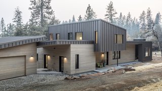 Breen relied on Stepstone pavers to help tie her home into the rugged landscape. She refers to the product as a "bridge."