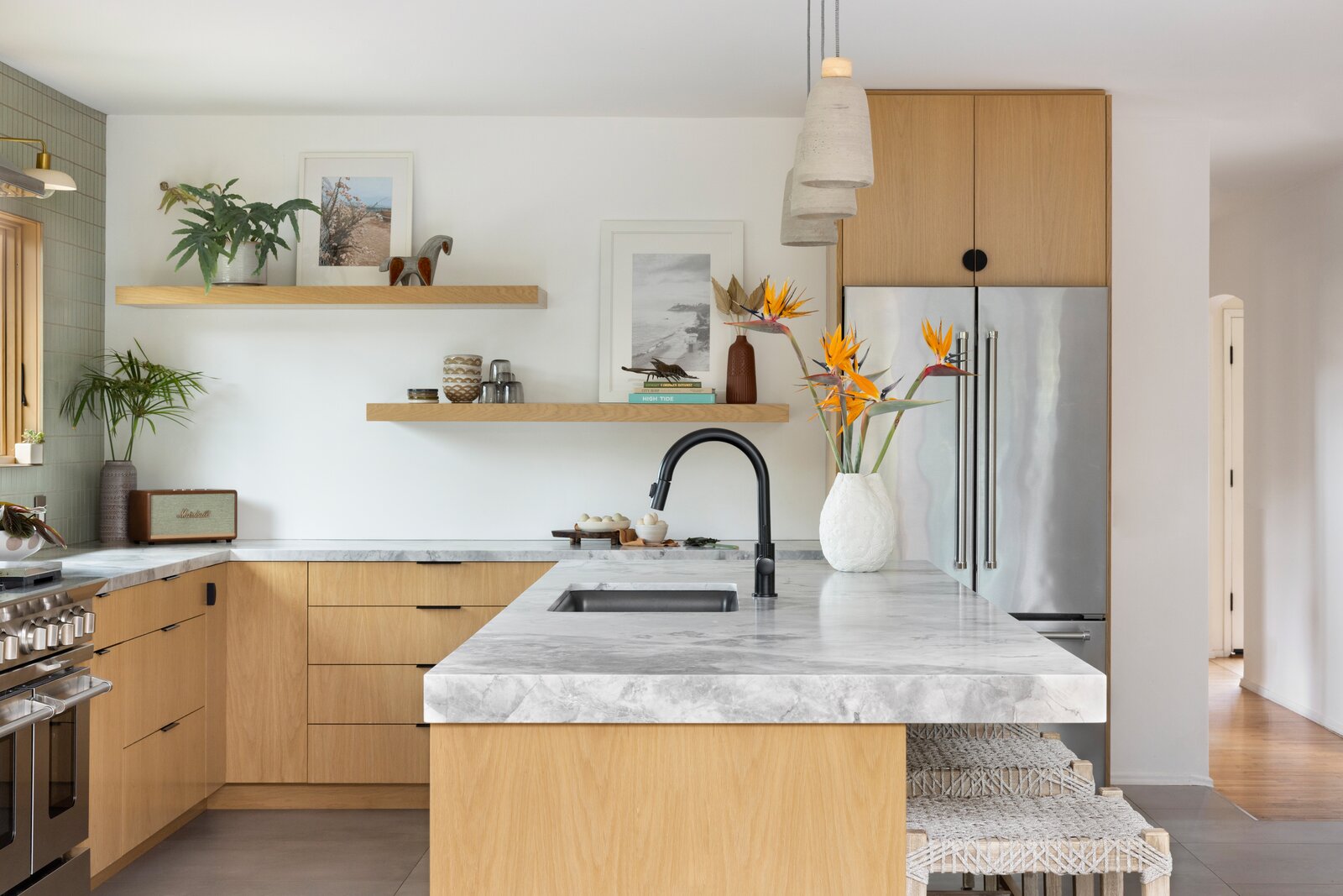 Slippy Kitchen Photo 2 of 10 in Before & After: A SoCal Surfer’s Choppy Kitchen ...