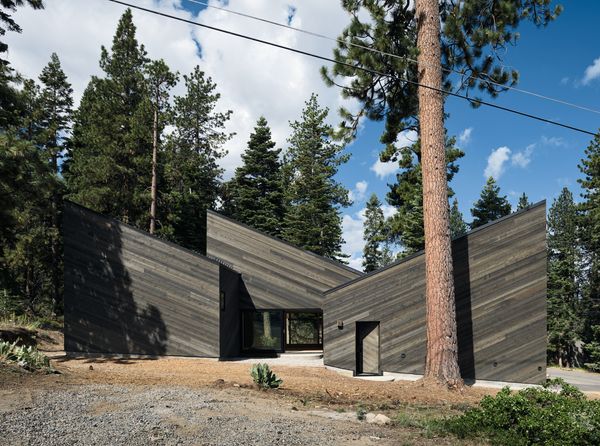 Minimal hardscaping was done to keep natural ground conditions as is, and fallen trees were left to decompose. The home was built on the slope of the lot to minimize how much land was moved.