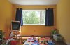 Brightly-painted children's bedroom Photo 11 of Catskills Suburban modern home