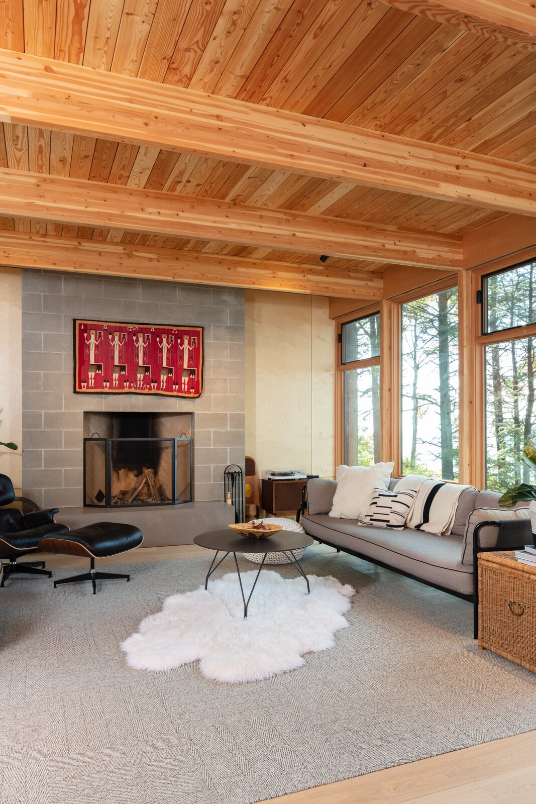 Photo 11 of 14 in A Floating Living Room Sets a Family’s Lake Michigan