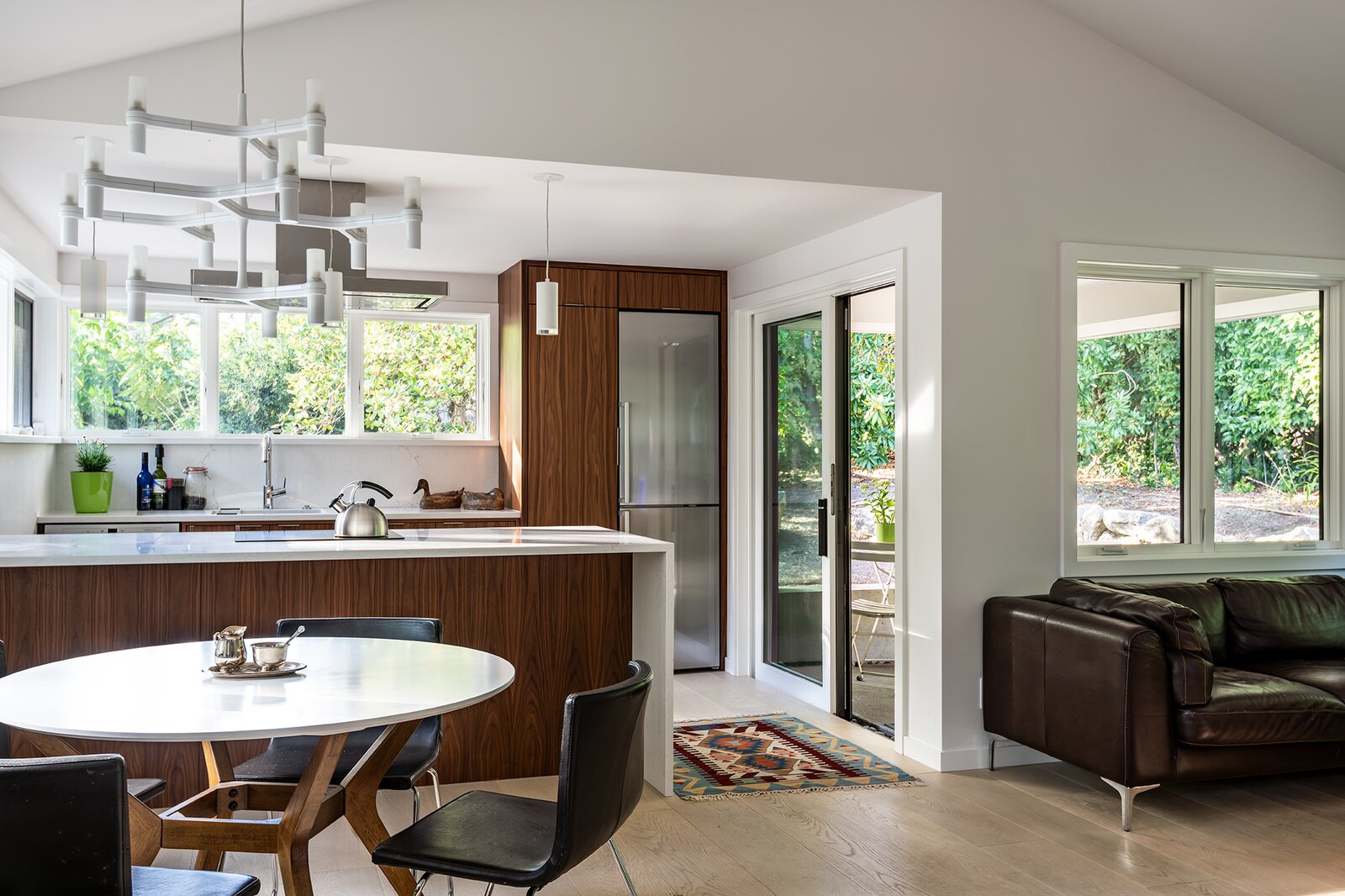 Photo 12 of 14 in Windermere Midcentury Renovation +ADU by CAST