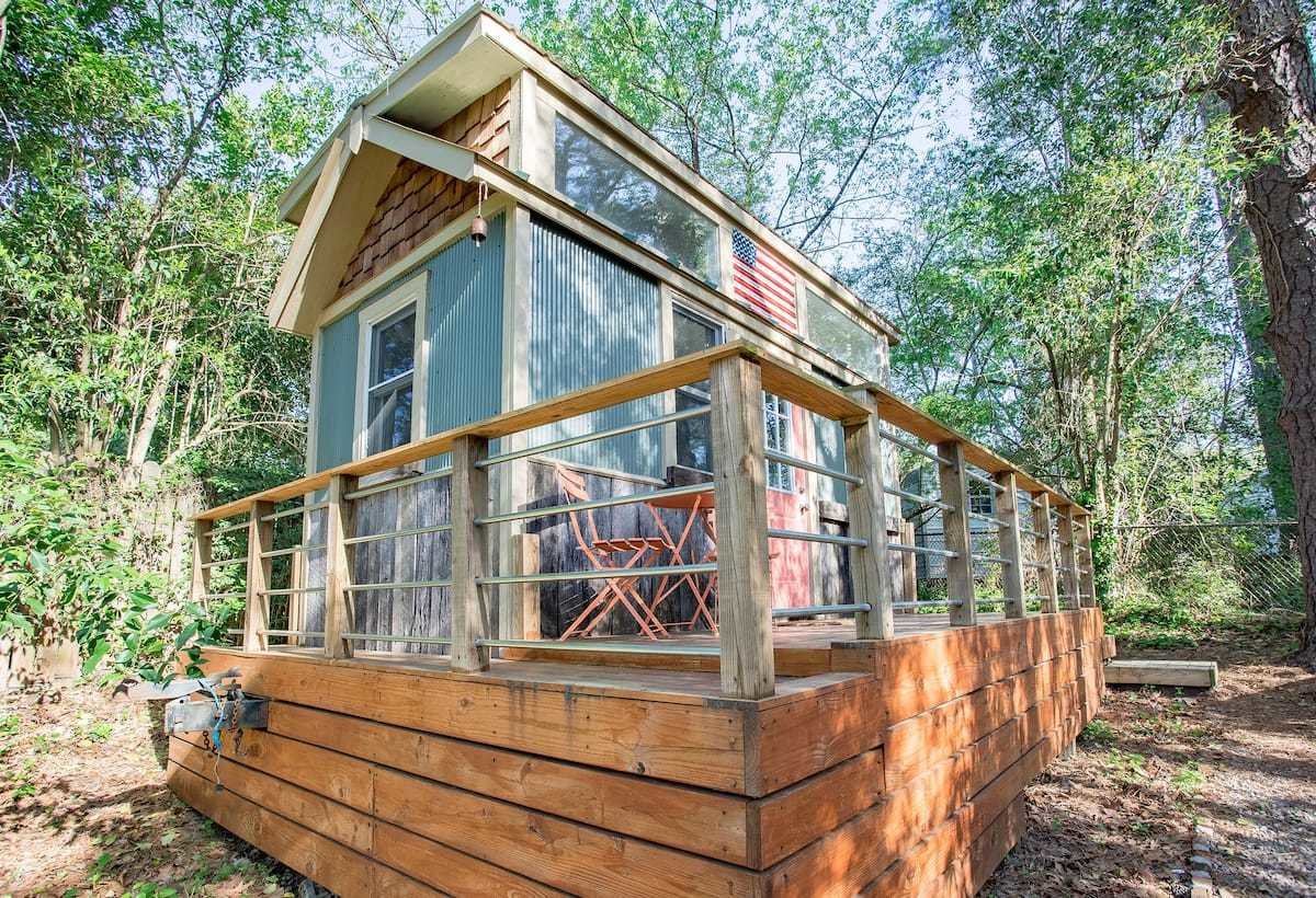 Photo 14 of 24 in Check Out These 23 Tiny Houses Perfect for an Autumn