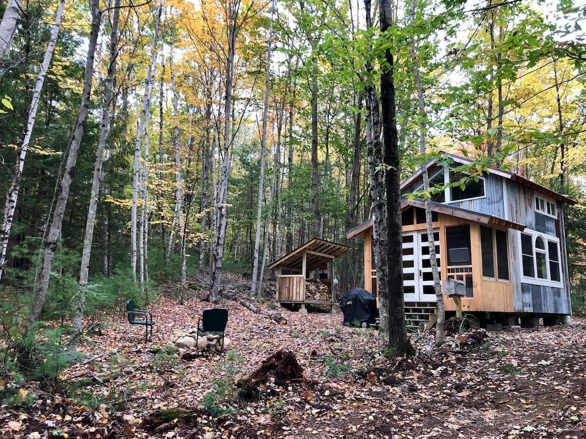 Photo 18 of 23 in 22 Tiny Homes You Can Rent on Airbnb for an Autumn
