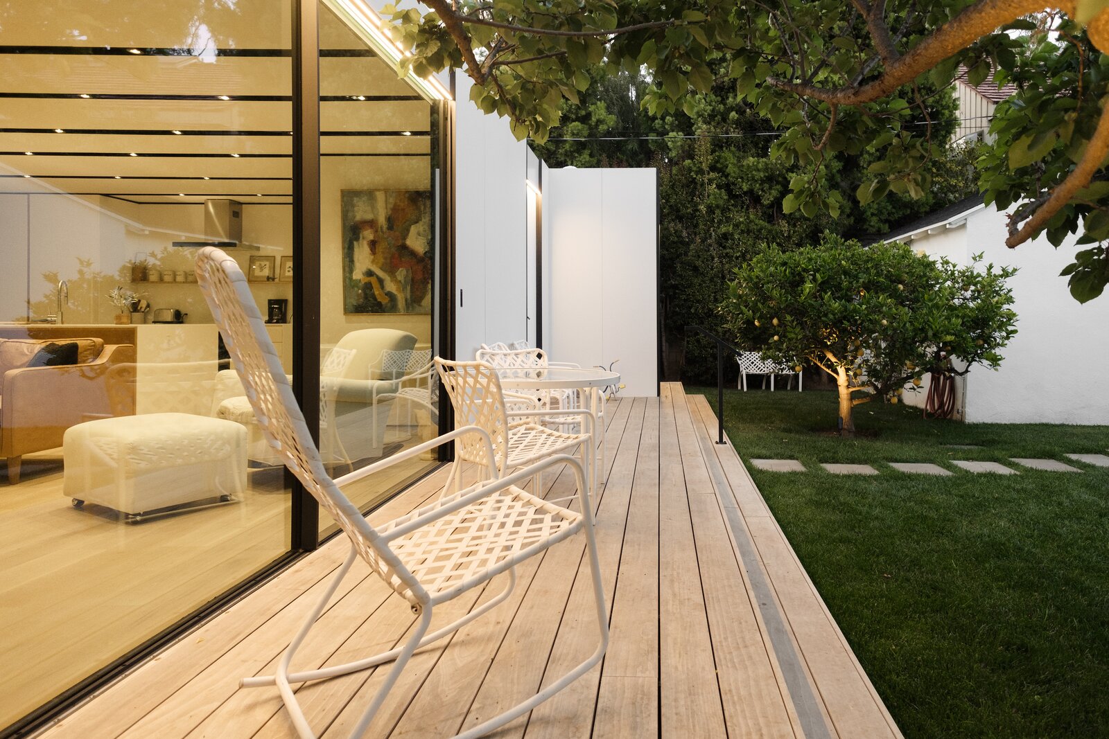 Photo 9 of 11 in In Los Angeles, a 900-Square-Foot Prefab ADU Brings ...