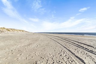 The Hamptons is known for its stunning coastline. 