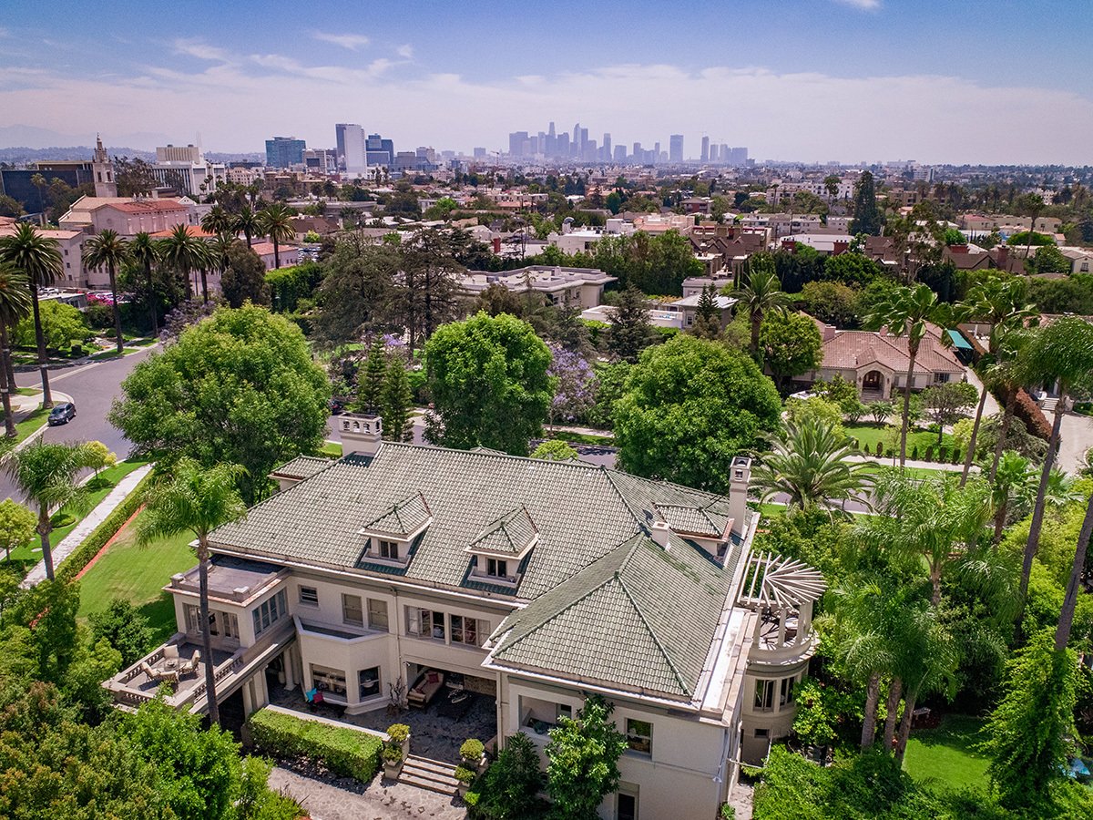 Photo 12 of 12 in Muhammad Ali’s Massive Hancock Park Mansion Hits the