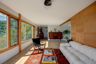 The lower level living space from the other angle. 