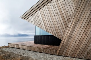 The roof also protects the "eyes" of the cabin in the front. 