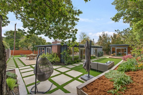 Best 60 Modern Outdoor Back Yard Gardens Design Photos And Ideas