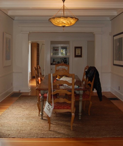 Before: The dining room had the potential to be so much more. 