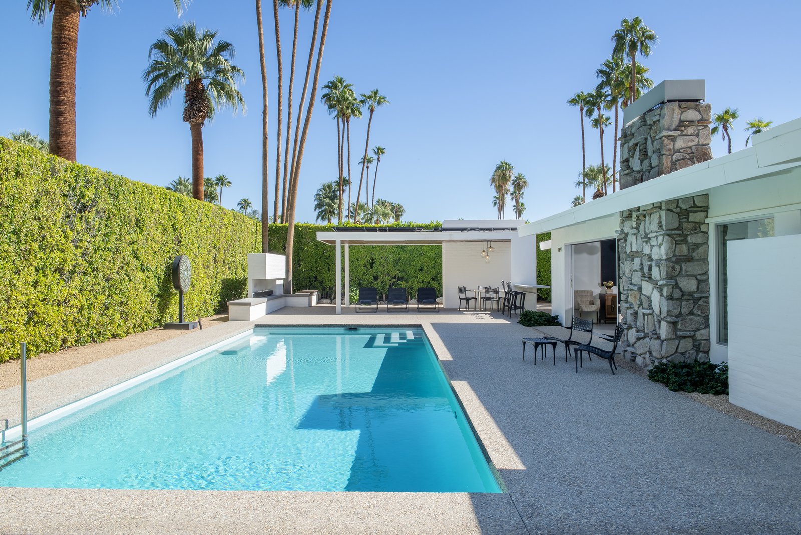 Photo 12 of 13 in A Palm Springs Alexander Home with Mountain Views