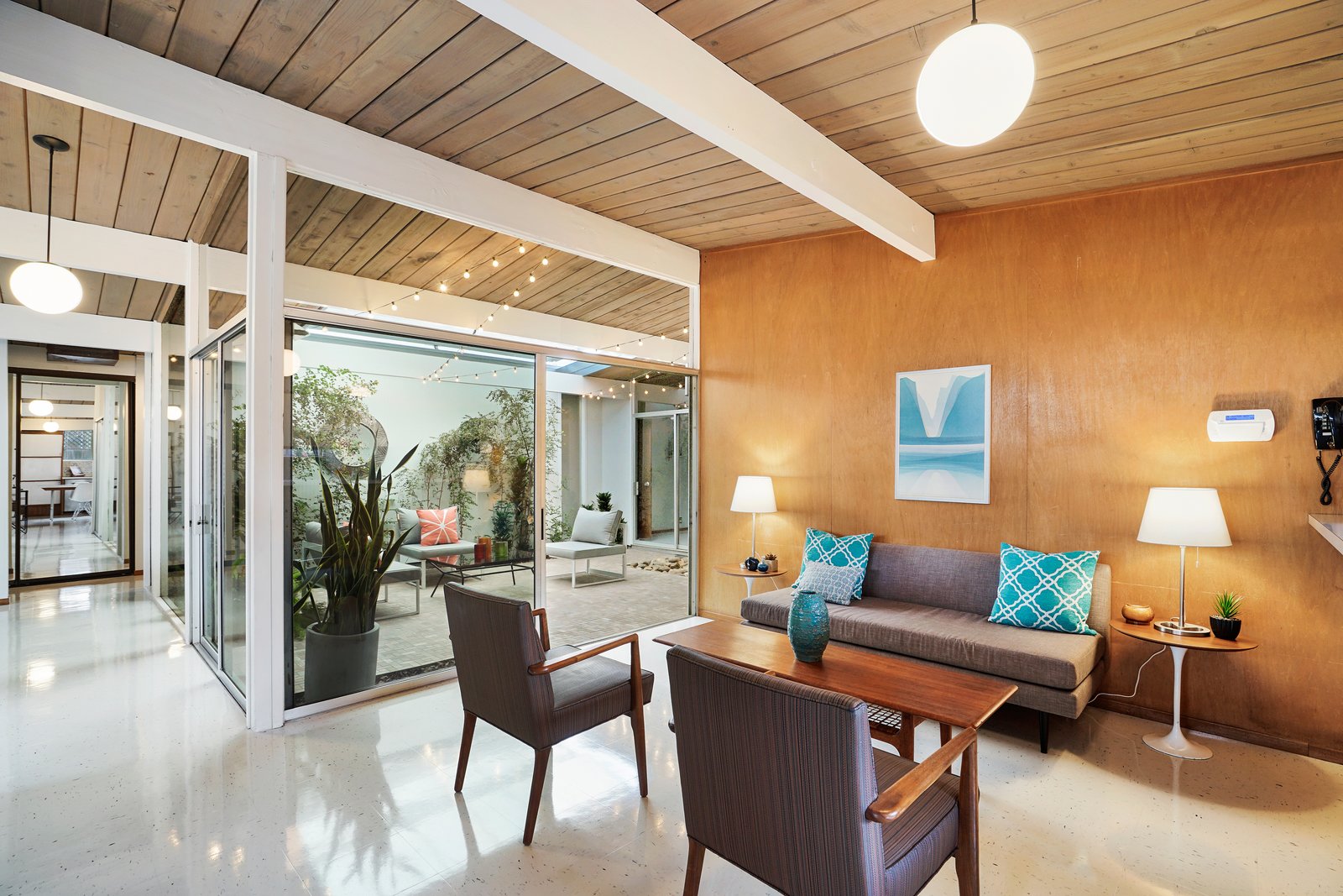Photo 8 of 19 in A Radiant Bay Area Eichler With a Bright Yellow Door ...