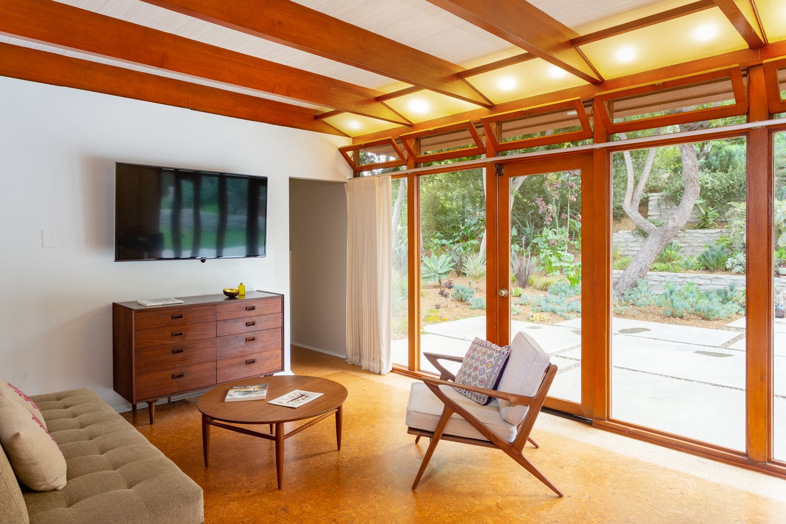 Photo 8 of 12 in Rodney Walker’s Asher Residence Hits the Market for