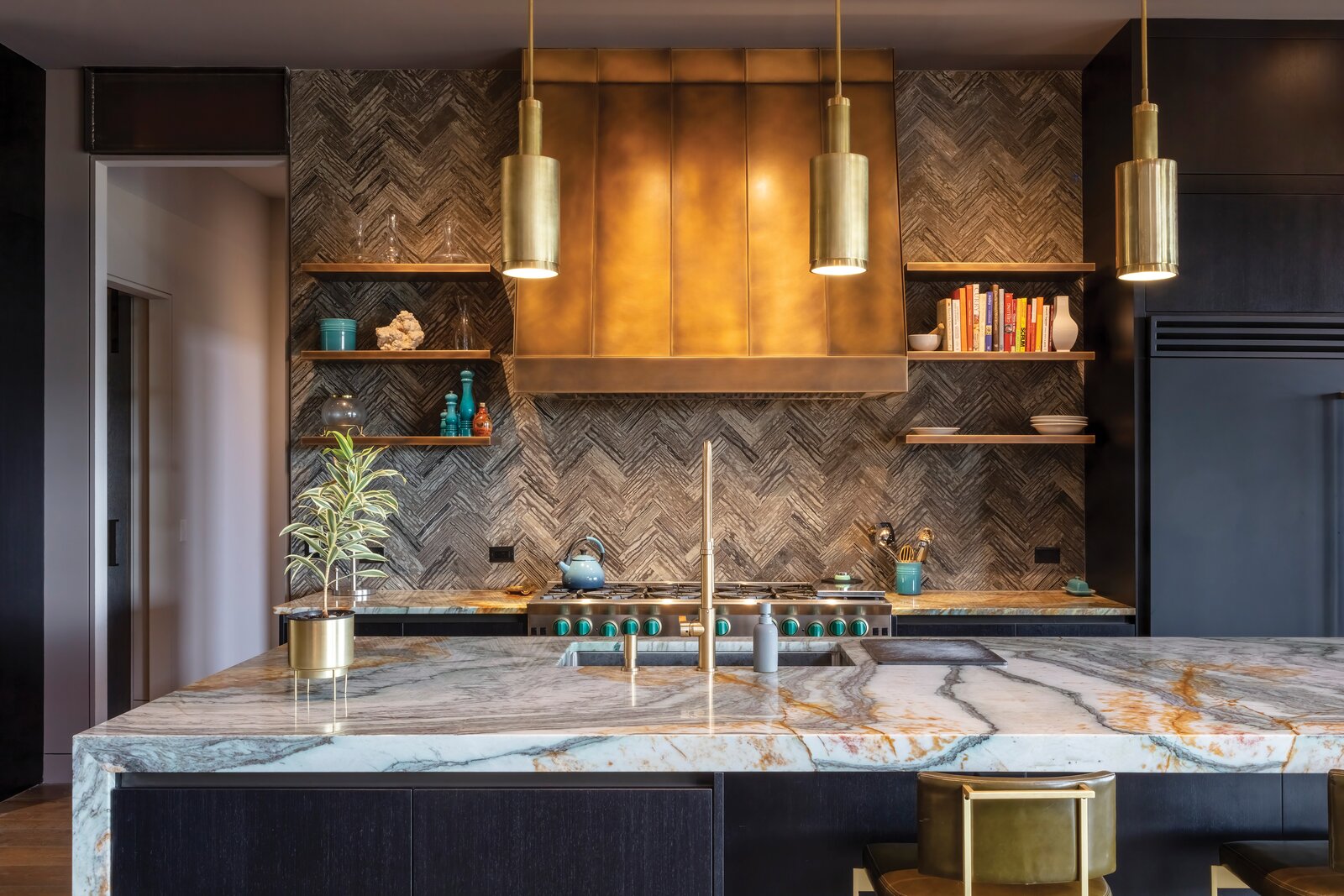 Photo 5 of 9 in This North Carolina Hillside Home Offers Indoor/Outdoor