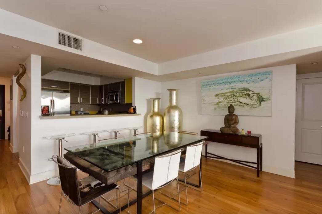 Photo 12 of 14 in Modern Penthouse Apartment, West Hollywood by Airbnb