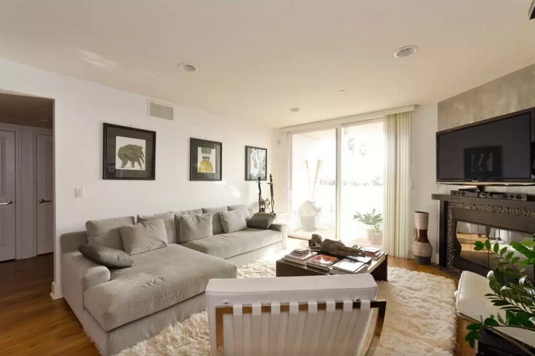 Photo 5 of 14 in Modern Penthouse Apartment, West Hollywood by Airbnb