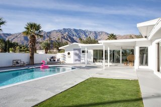 Nothing says midcentury Palm Springs like a custom pool and a backdrop of mountains.