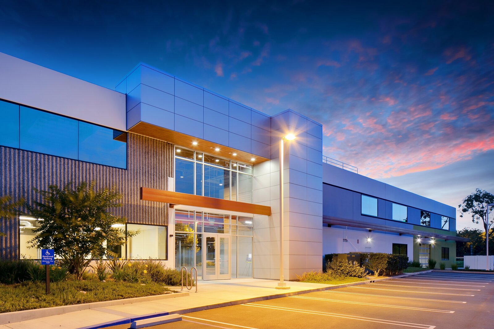 Photo 1 of 12 in HATCHlabs Irvine Spectrum by ASG Real Estate Inc