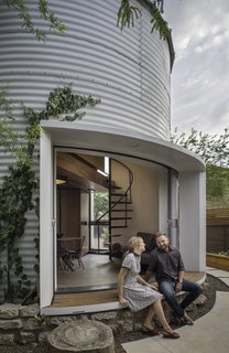 Tucked into the urban grid, a 340-square-foot grain silo becomes an unexpected desert oasis that overcomes several design challenges.