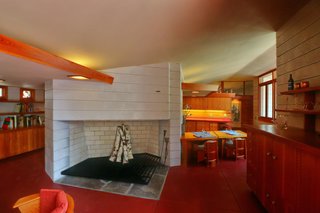 The footprint on Frank Lloyd Wright's Mäntylä House has more than 80 points, some 30 degrees, some 60 degrees, others 180. Wright used the most common material, cinder block, to create angles out of a hollow core of masonry unit.  