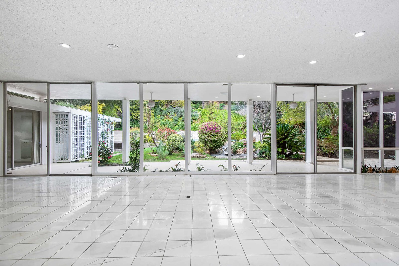 Photo 3 of 8 in Paul Williams & Howard Frank Architectural in Fryman