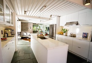 A Sensitively Restored Midcentury House Designed by Pierre Koenig - Photo 10 of 18 -