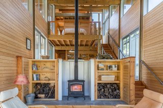 The open plan layout gives the interior a high level of transparency.