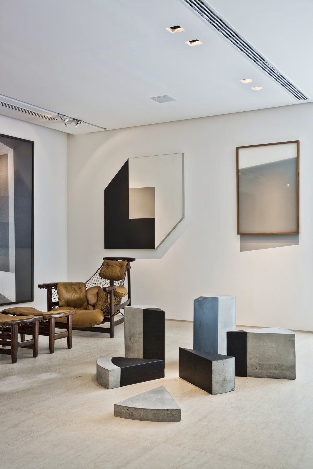 A look at the gallery space that features well-considered lighting.