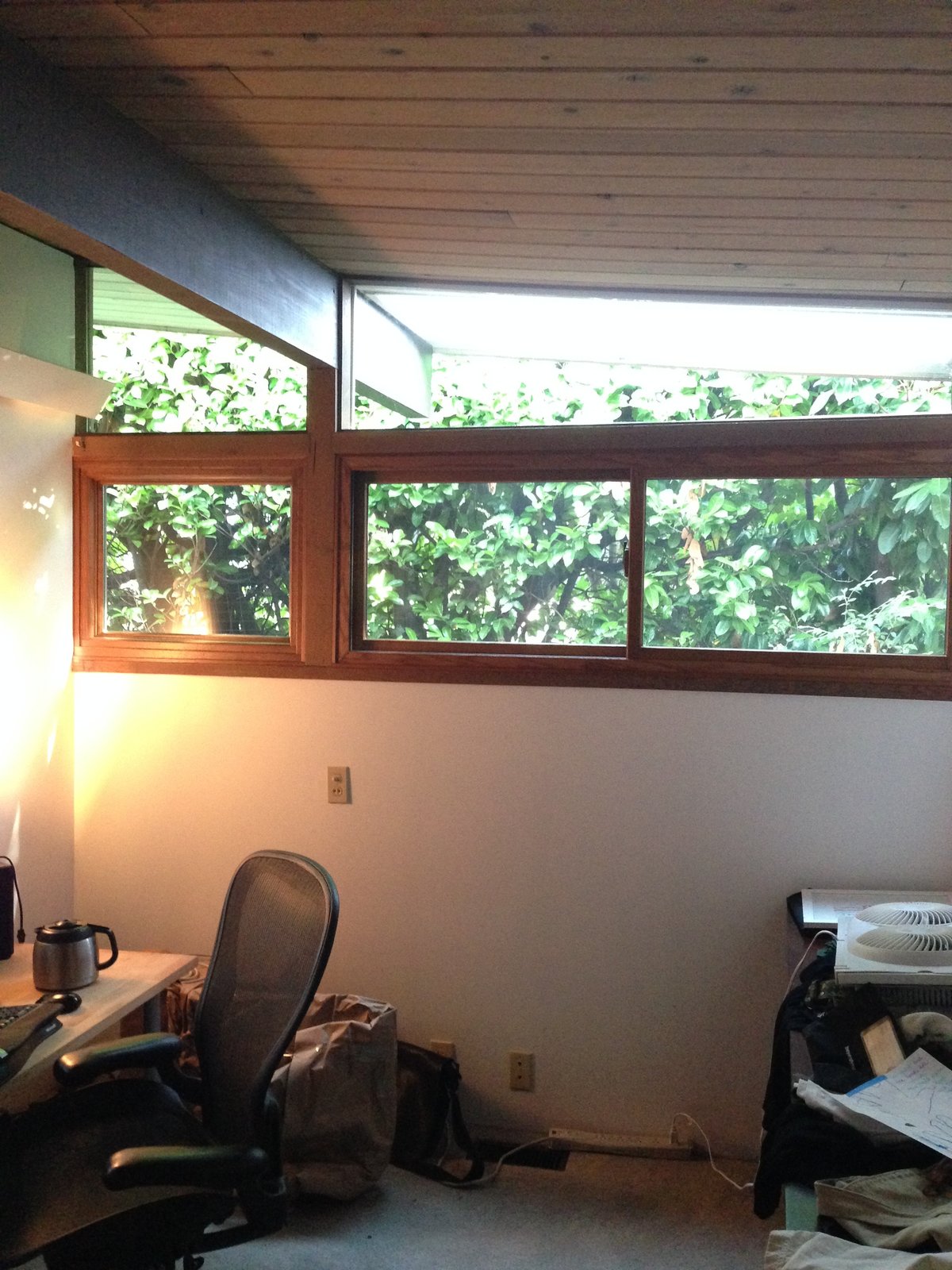 Photo 3 of 9 in Before & After: A 1950s Midcentury Gem in Seattle Is ...