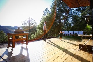 After the custom trailer home was completed, Fishbeyn and Wright built a deck extension themselves using Western Red Cedar.

