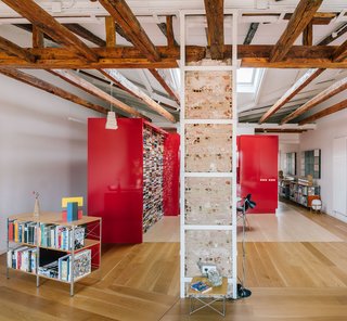 The wooden floors lead you through the house, their alternating designs and colors marking passageways and spatial sequences of study, of rest, and other day-to-day activities.