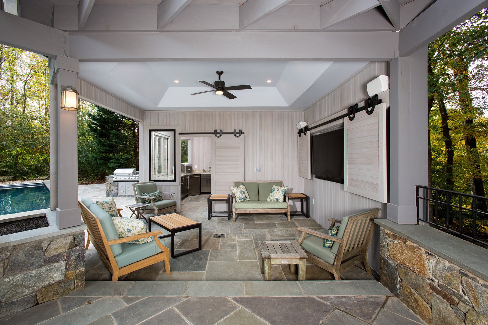 Photo 9 of 9 in Outdoor Kitchen and Patio by MARK IV Builders - Dwell, image size:1600x1067